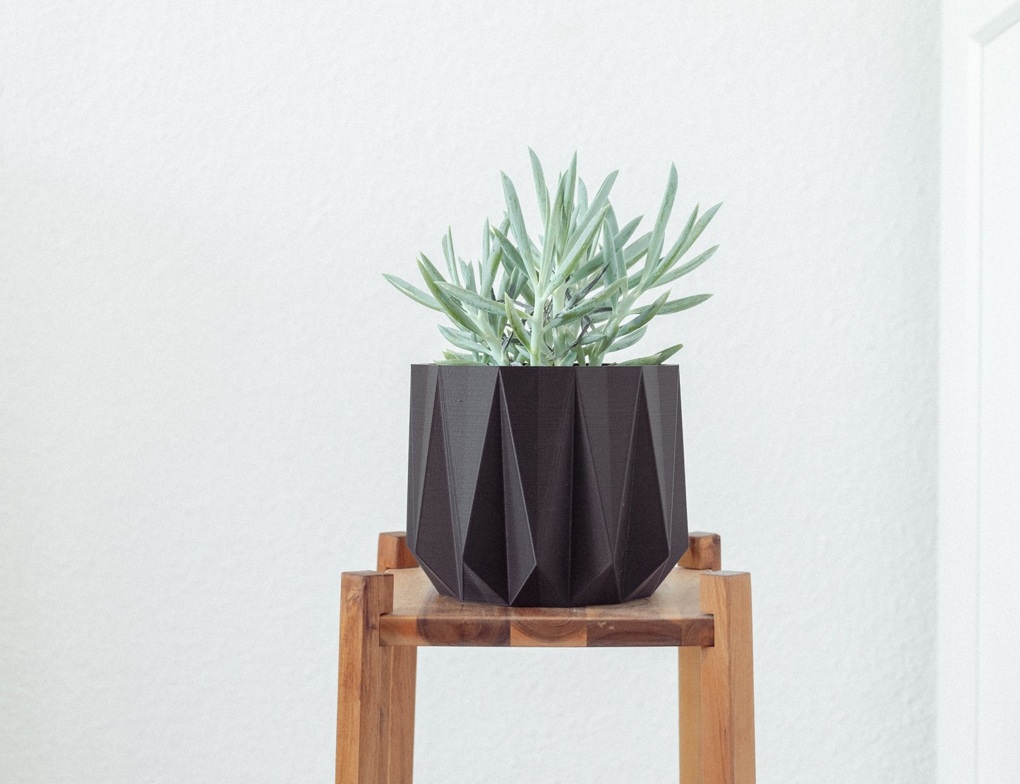 Blumentopf SOKO in Ceron Black 6-18cm - Liwadi